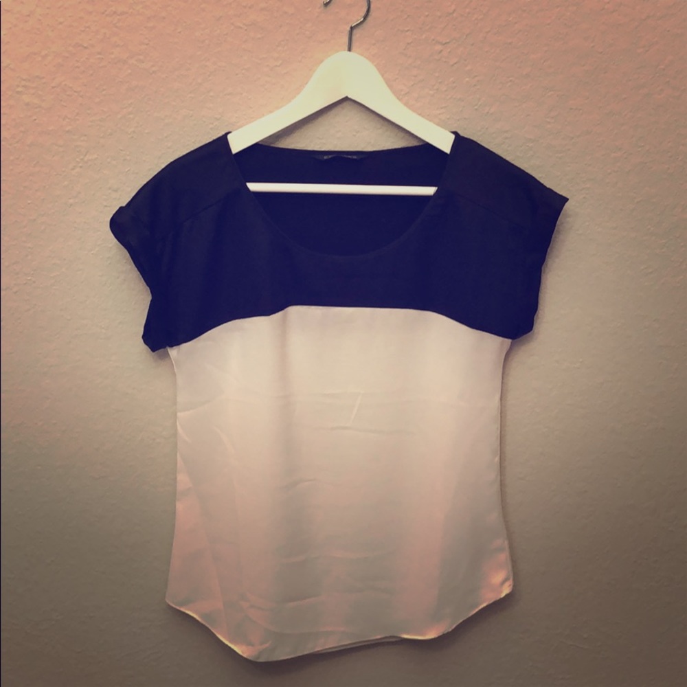 Black/Eggshell white Top